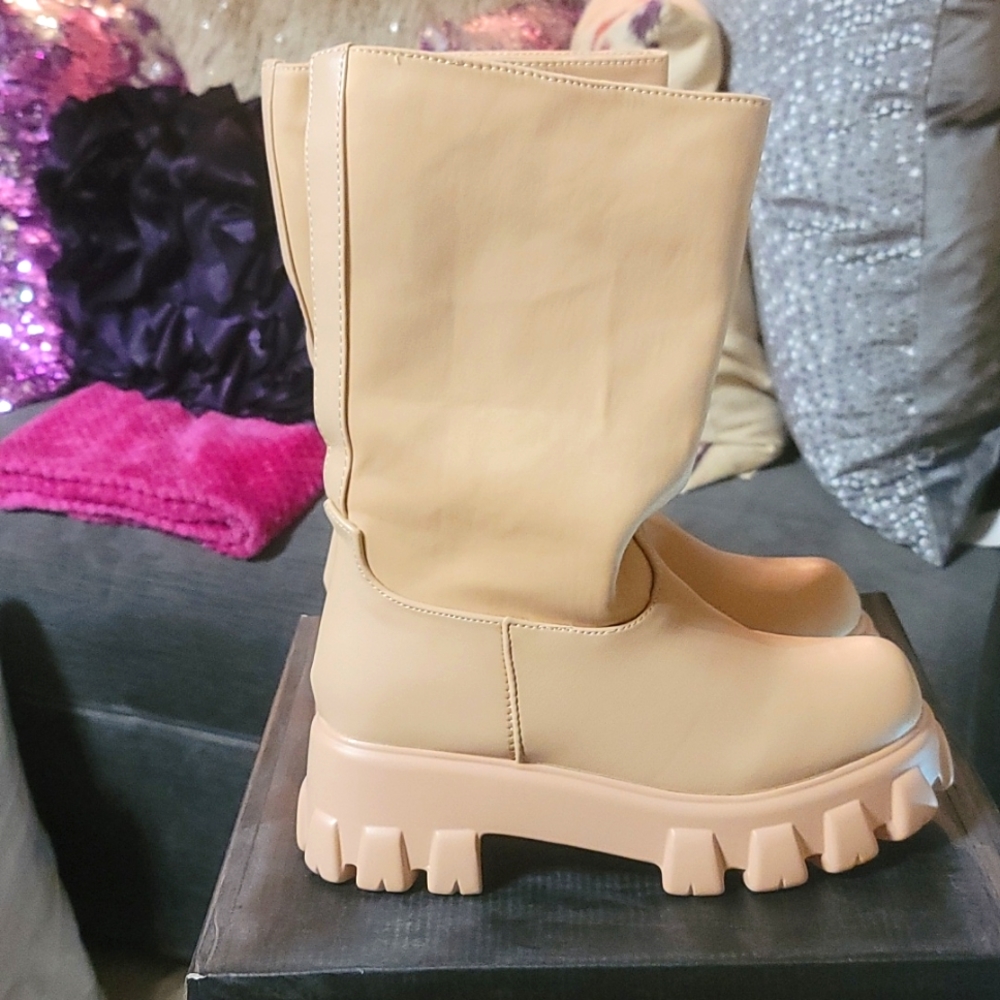 Nude boots